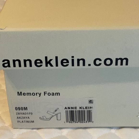 ANNE KLEIN Zaya Heeled Sandals - Picture 5 of 8